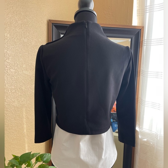 Theory size S , Black Cropped Jacket with White Shirt Layer 100% cotton - Picture 2 of 13